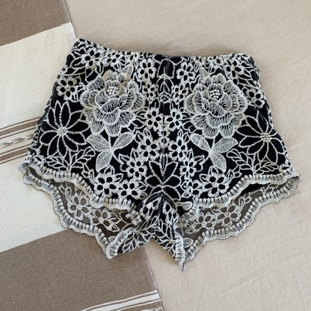 Crochet black & white shorts